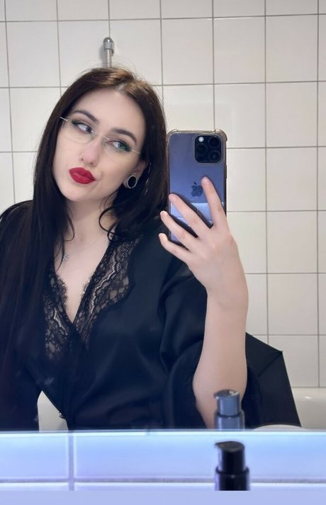Nahá fotka uniklých OnlyFans od Neekol