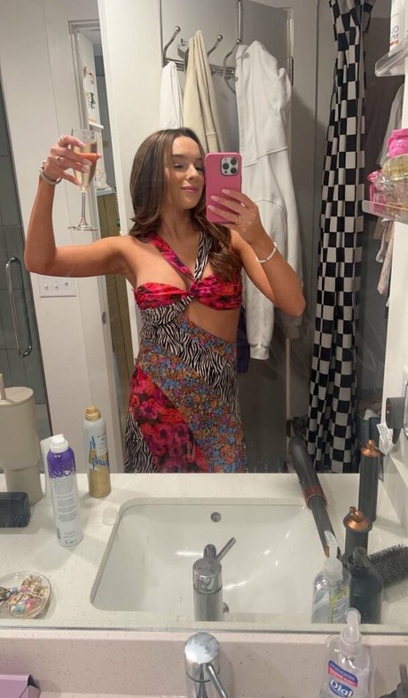 Foto di nudo di fuga di OnlyFans di Amber Baker