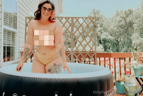 Annablythe OnlyFansリークヌード写真