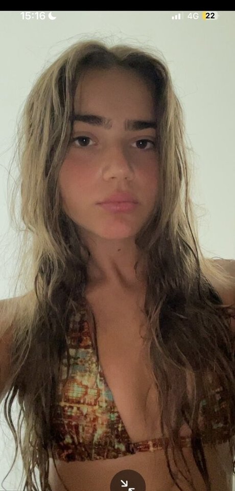 Alasti lekkinud OnlyFans-i pilt Laranovaa