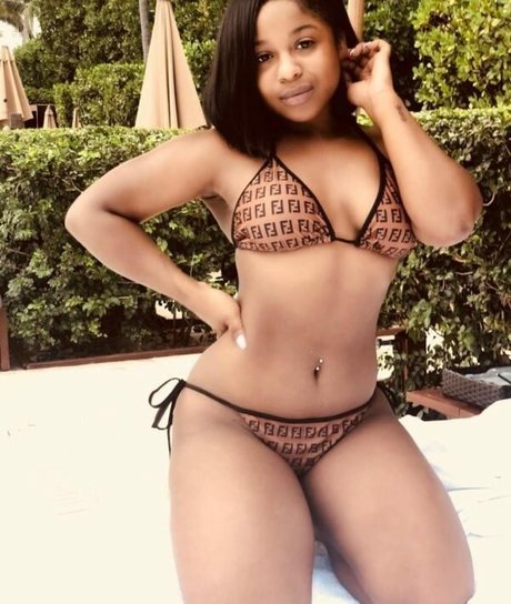 Обнаженная фотография утечки OnlyFans от Itsreginaecarter