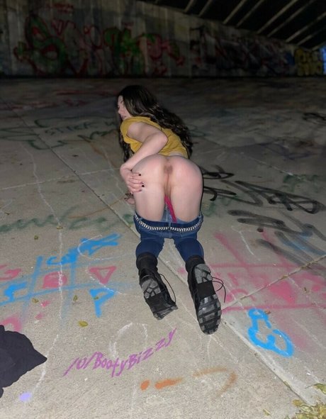 Nacktes geleaktes OnlyFans-Foto von Bootybizzy