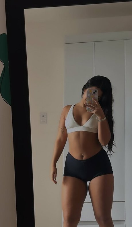 Nacktes geleaktes OnlyFans-Foto von Karinna Loubach