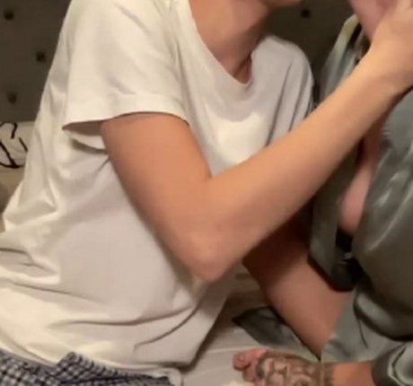 Naken läckt OnlyFans-bild av Benandmia