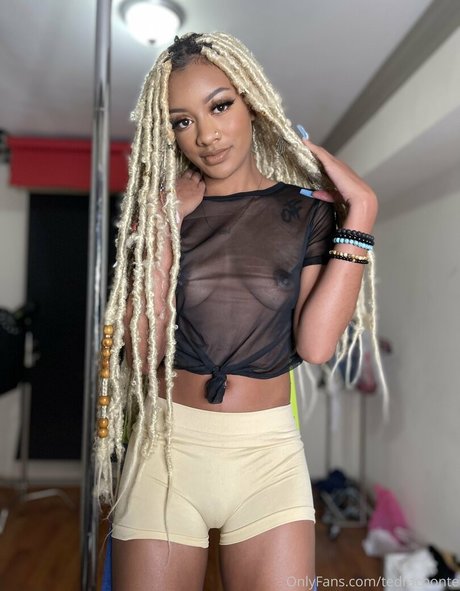 Naken läckt OnlyFans-bild av Tedrachonte