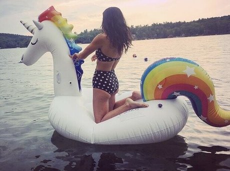 Naakte gelekte OnlyFans-foto van Alyssa Limperis