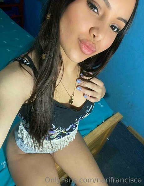 Nacktes geleaktes OnlyFans-Foto von Narifrancisca