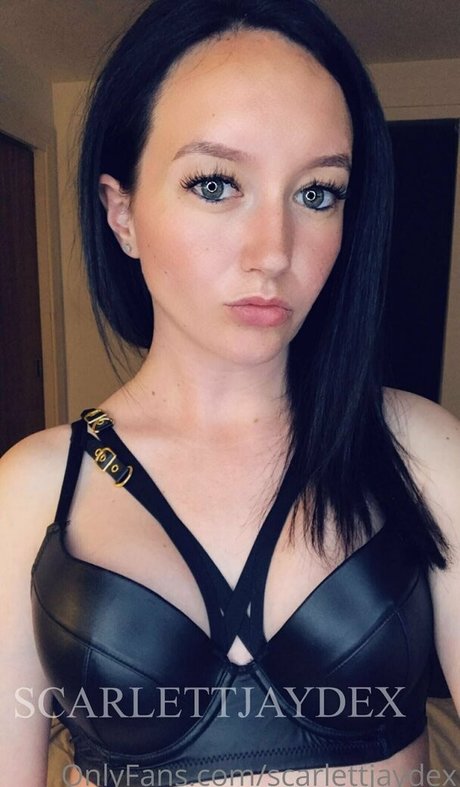 Naken lekkede OnlyFans-bilde av Scarlettjaydex