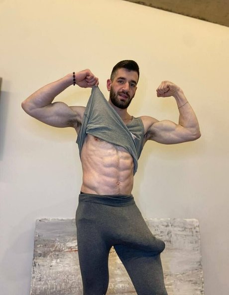 Обнаженная фотография утечки OnlyFans от Shredtaculartease