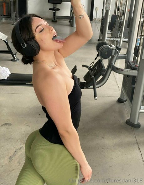 Nahá fotka uniklých OnlyFans od Daniela Flores