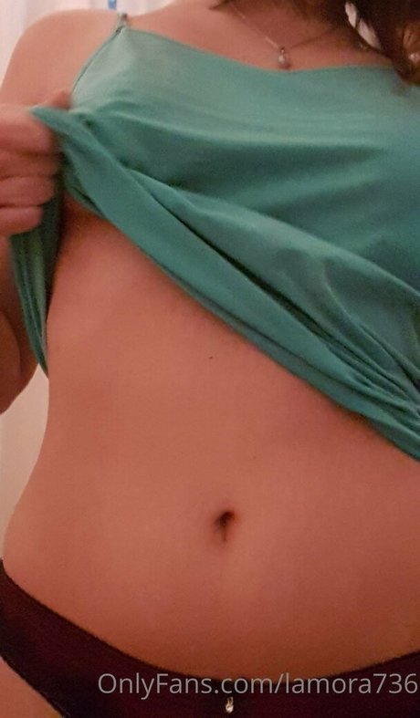 Naakte gelekte OnlyFans-foto van Lamora736
