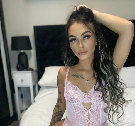 Обнаженная фотография утечки OnlyFans от Rheelizabethxox