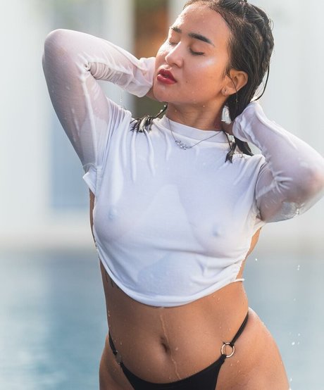 Foto di nudo di fuga di OnlyFans di Asialollipop