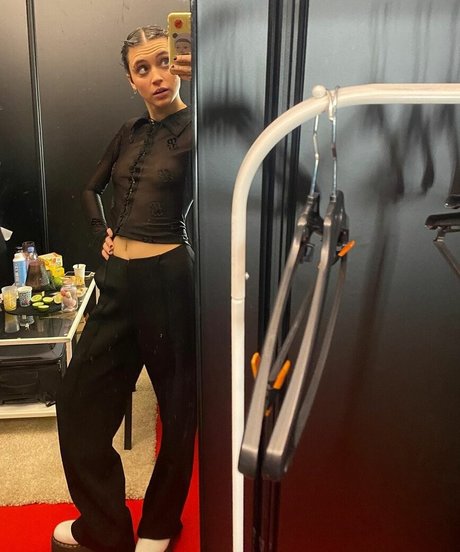 Nacktes geleaktes OnlyFans-Foto von Claire Pommet