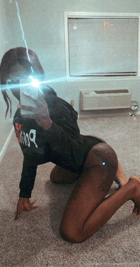 Naken läckt OnlyFans-bild av Tsindiafrost