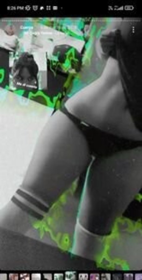 Обнаженная фотография утечки OnlyFans от Mic4eladiaz