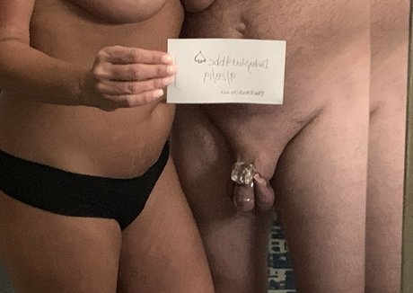 Naakte gelekte OnlyFans-foto van Dirtyslut4bbc