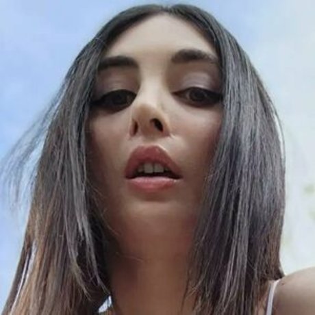 Naakte gelekte OnlyFans-foto van Sarah Alexis