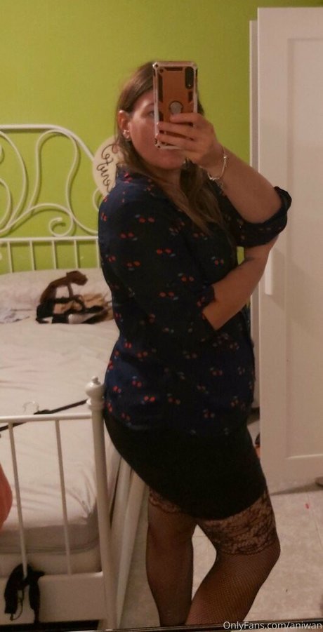 Обнаженная фотография утечки OnlyFans от Aniwan