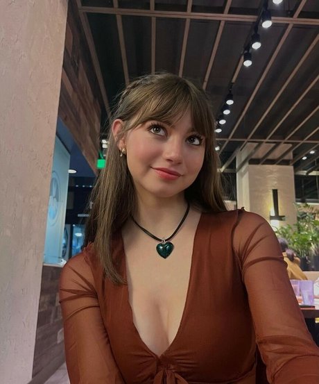 Обнаженная фотография утечки OnlyFans от Lauren Donzis