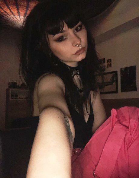 Alasti lekkinud OnlyFans-i pilt Fawn Fxck