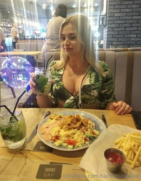 Barbiesizebabe naked leaks OnlyFans pic