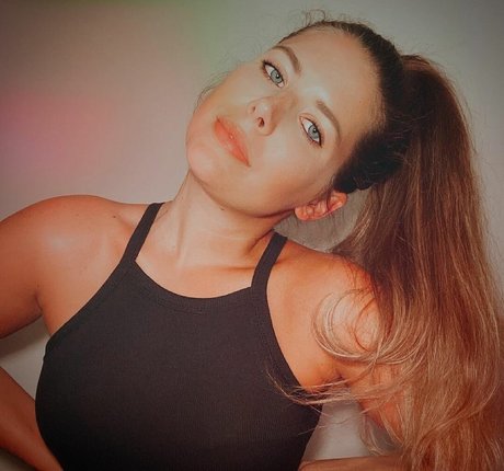 Nacktes geleaktes OnlyFans-Foto von Lindseyyok