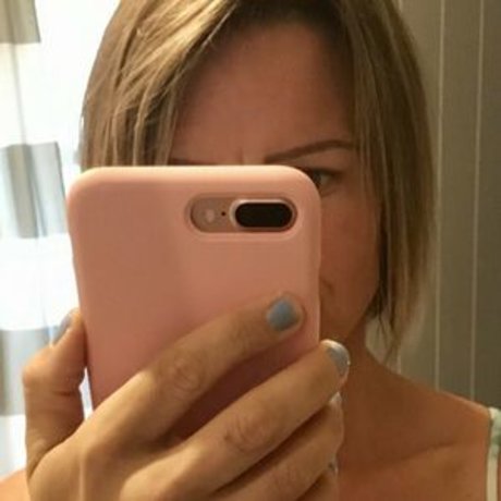 Naken lekkede OnlyFans-bilde av Aspiringhotwife