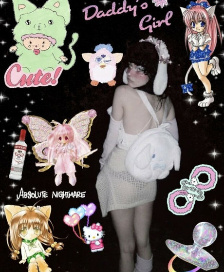 Naakte gelekte OnlyFans-foto van Tap3w0rmtummy