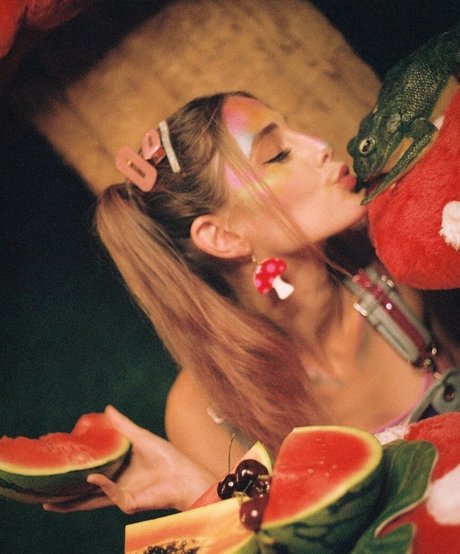 Naakte gelekte OnlyFans-foto van Alexandraqnin