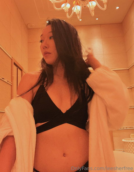 Photo nue de fuite OnlyFans de Leesherfree