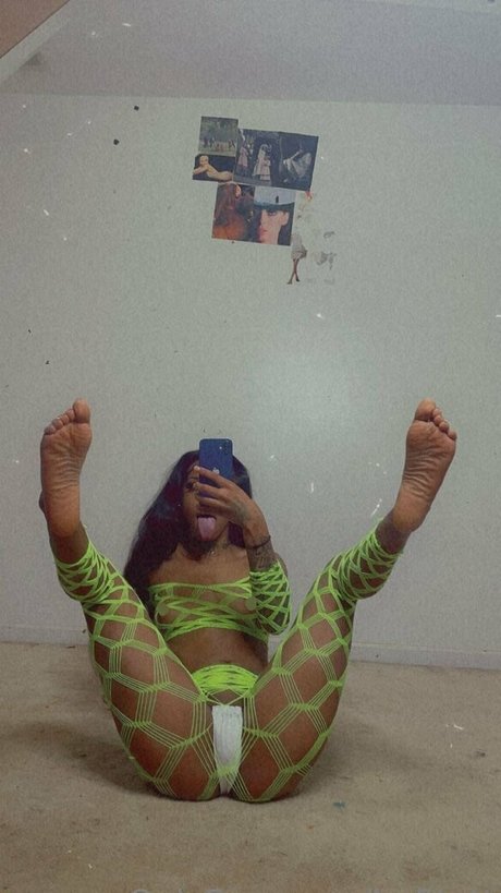 Nahá fotka uniklých OnlyFans od Bu5tatt