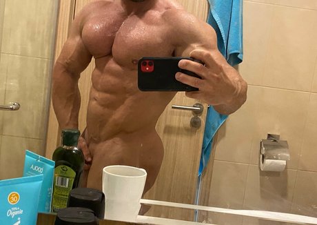 Foto di nudo di fuga di OnlyFans di Virgy515