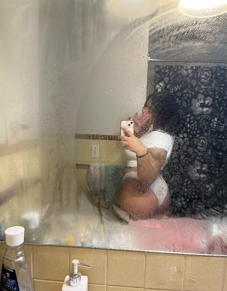 Foto di nudo di fuga di OnlyFans di Stargirl