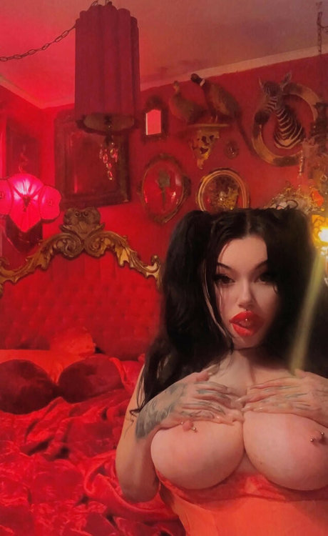 Naken läckt OnlyFans-bild av Angelicavaldes