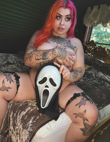 Nahá fotka uniklých OnlyFans od Misfitxmayhem