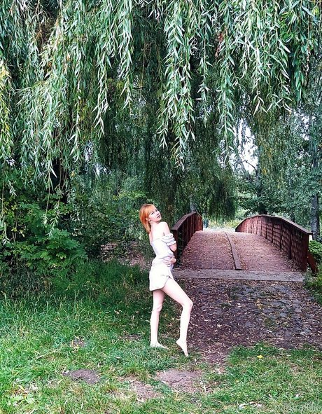 Naken lekkede OnlyFans-bilde av Naturallilie