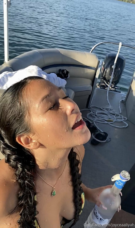 Foto di nudo di fuga di OnlyFans di Missasiajade