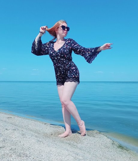 Naken lekkede OnlyFans-bilde av Sofiyasweetsofiya