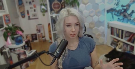 Foto desnuda filtrada de OnlyFans de Alanah Pearce