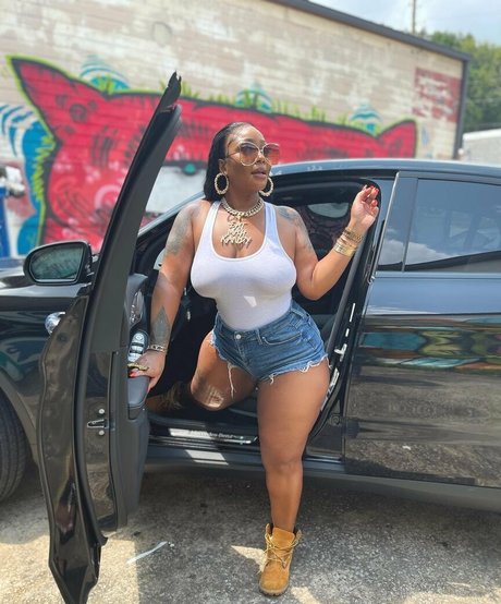 Foto di nudo di fuga di OnlyFans di Eatmahkandy