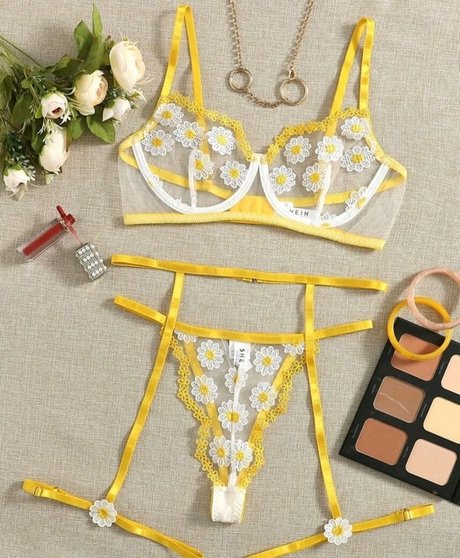 Naken lekkede OnlyFans-bilde av Themaskedmistress420free