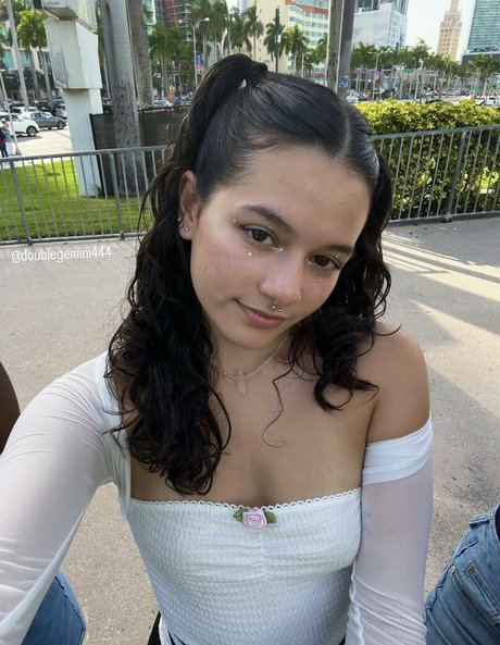 Naakte gelekte OnlyFans-foto van Doublegemini444