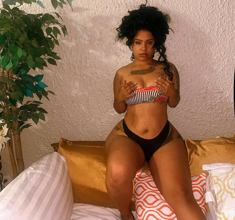 Nacktes geleaktes OnlyFans-Foto von Nelsy Morales