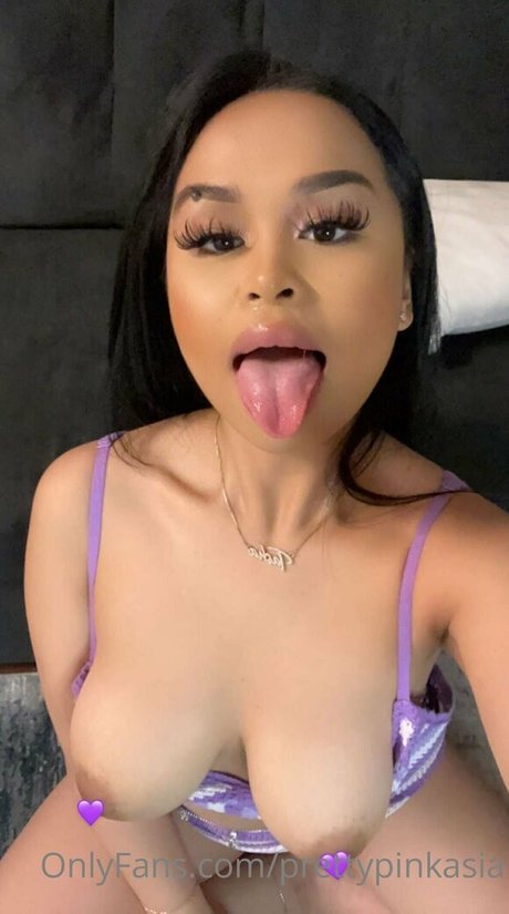 Nahá fotka uniklých OnlyFans od Prettypinkasia