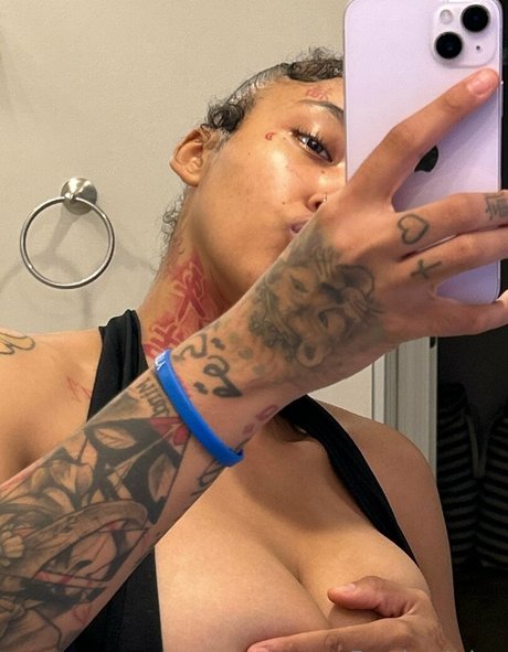 Naken lekkede OnlyFans-bilde av Foreignasian