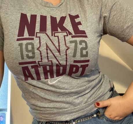 Nacktes geleaktes OnlyFans-Foto von Elena Sophia Nicolosi