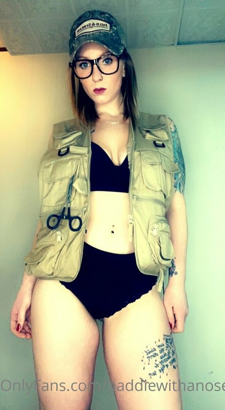 Baddiewithanosering OnlyFansリークヌード写真