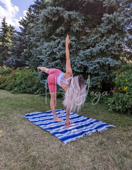 Обнаженная фотография утечки OnlyFans от Hotyoga