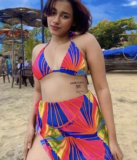 Naakte gelekte OnlyFans-foto van Senorita Sara